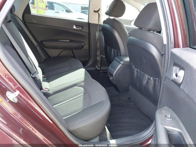 5XXGT4L37JG263380 KIA Optima Lx