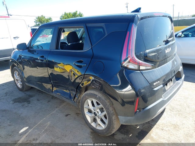 KIA SOUL LX 2023 KNDJ23AU9P7885771 Image 3