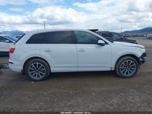 Audi Q7 2.0t Premium 2018 WA1LHAF72JD006807 Image 14