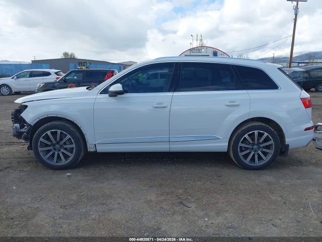 Audi Q7 2.0t Premium 2018 WA1LHAF72JD006807 Image 15