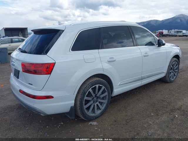 Audi Q7 2.0t Premium 2018 WA1LHAF72JD006807 Image 4
