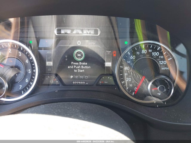 44920626 :رقم المزاد ، 1C6SRFDT7KN840876 vin ، 2019 Ram 1500 Laramie  4x4 6'4 Box مزاد بيع