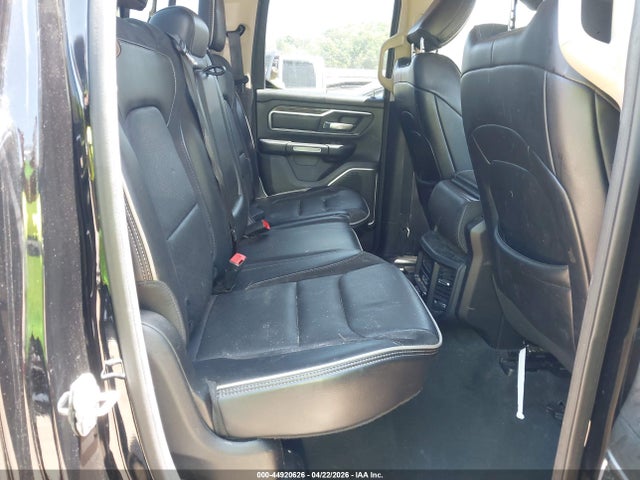 44920626 :رقم المزاد ، 1C6SRFDT7KN840876 vin ، 2019 Ram 1500 Laramie  4x4 6'4 Box مزاد بيع