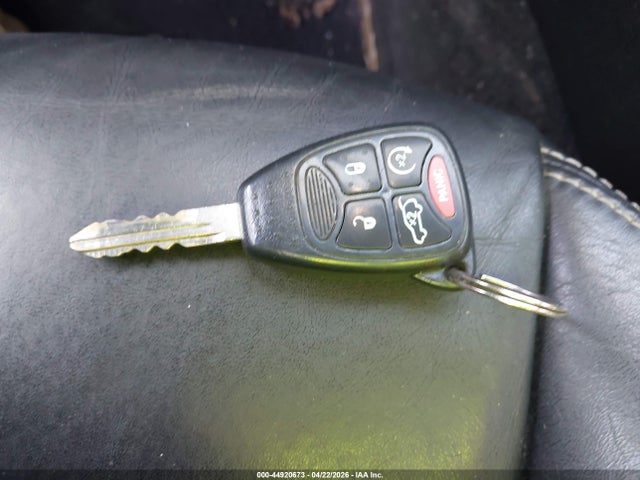 2013 Chrysler 200 Limited მანქანა იყიდება აუქციონზე, vin: 1C3CCBCG4DN744044, აუქციონის ნომერი: 44920673