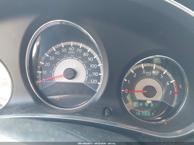 2013 Chrysler 200 Limited მანქანა იყიდება აუქციონზე, vin: 1C3CCBCG4DN744044, აუქციონის ნომერი: 44920673