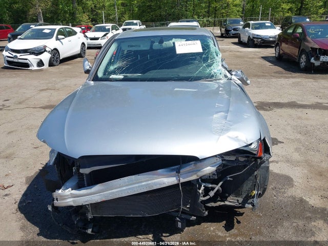 Продажа на аукционе авто 2015 Audi A4 2.0t Premium, vin: WAUBFAFL5FN002267, номер лота: 44920683