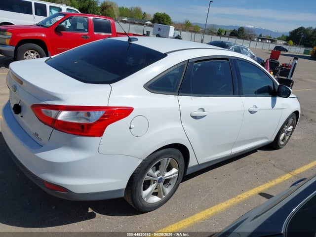 Ford FOCUS SE 2014 1FADP3F22EL431636 Image 4