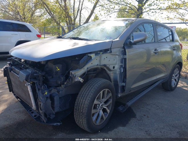Продажа на аукционе авто 2016 Kia Sportage Lx, vin: KNDPBCAC0G7854409, номер лота: 44920701
