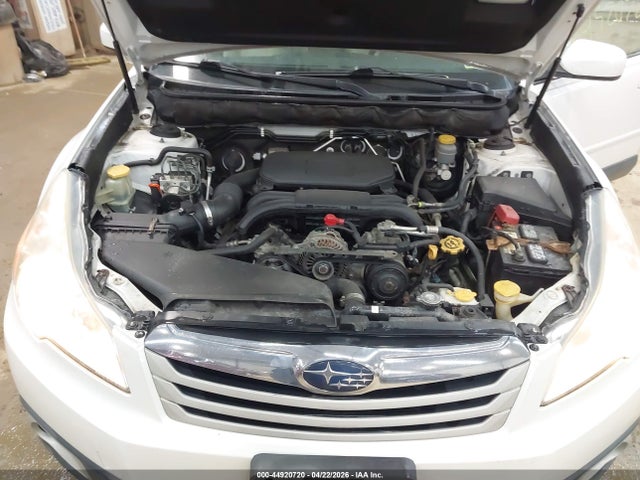 2011 Subaru Outback 2.5i Premium მანქანა იყიდება აუქციონზე, vin: 4S4BRBGC0B3403323, აუქციონის ნომერი: 44920720
