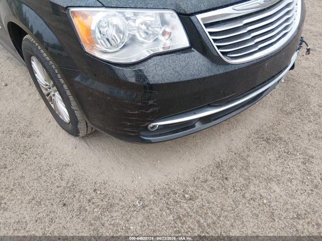 Продаж на аукціоні авто 2015 Chrysler Town & Country Touring-l, vin: 2C4RC1CG4FR729727, номер лоту: 44920724