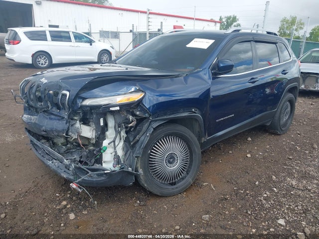 2018 Jeep Cherokee Latitude 4x4 მანქანა იყიდება აუქციონზე, vin: 1C4PJMCB2JD592513, აუქციონის ნომერი: 44920746