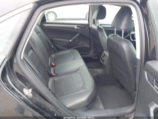 44920755 :رقم المزاد ، 1VWBS7A39GC016580 vin ، 2016 Volkswagen Passat 1.8t Se مزاد بيع