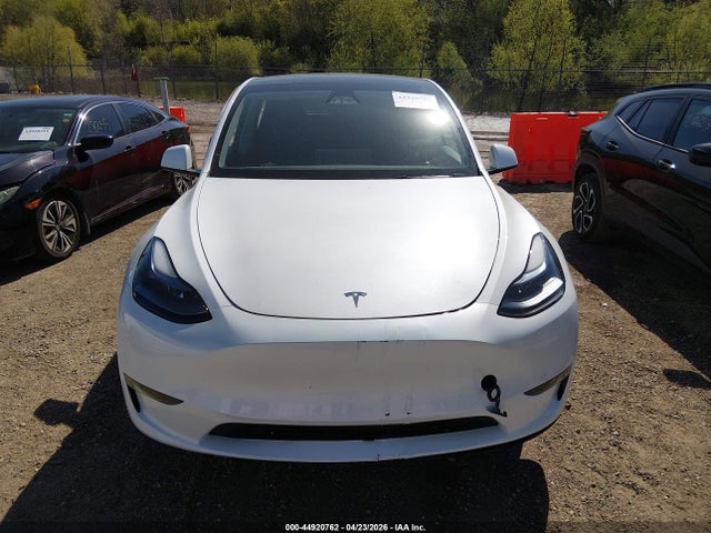Продаж на аукціоні авто 2024 Tesla Model Y Long Range Dual Motor All-wheel Drive, vin: 7SAYGDEEXRA311914, номер лоту: 44920762