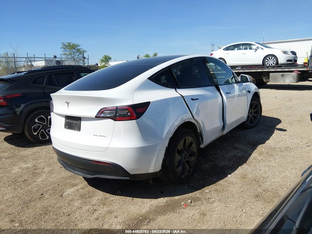 Продаж на аукціоні авто 2024 Tesla Model Y Long Range Dual Motor All-wheel Drive, vin: 7SAYGDEEXRA311914, номер лоту: 44920762