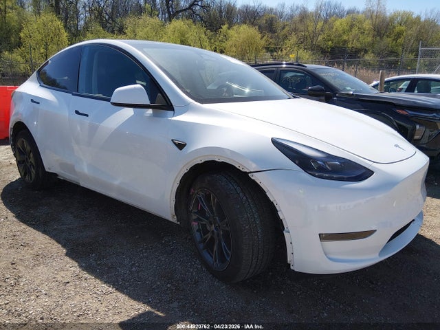 Продаж на аукціоні авто 2024 Tesla Model Y Long Range Dual Motor All-wheel Drive, vin: 7SAYGDEEXRA311914, номер лоту: 44920762
