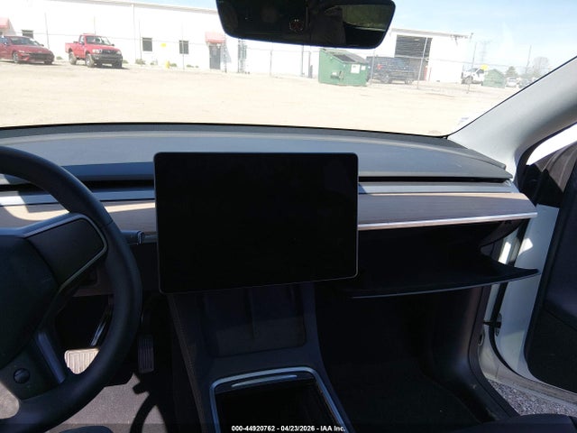 Продаж на аукціоні авто 2024 Tesla Model Y Long Range Dual Motor All-wheel Drive, vin: 7SAYGDEEXRA311914, номер лоту: 44920762