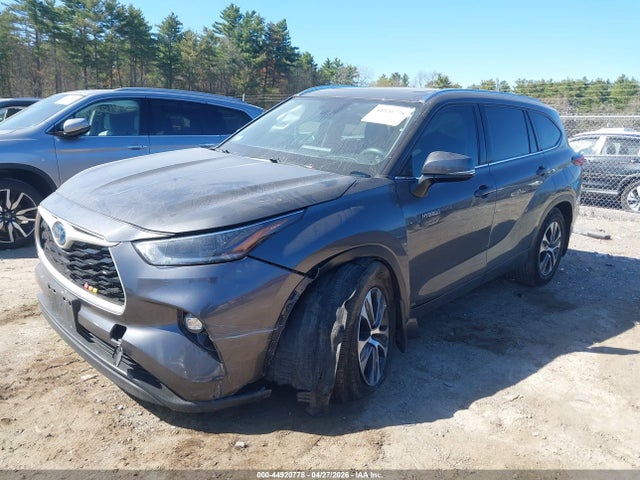 Toyota Highlander Hybrid Xle 2021 5TDHBRCH0MS067204 Image 2