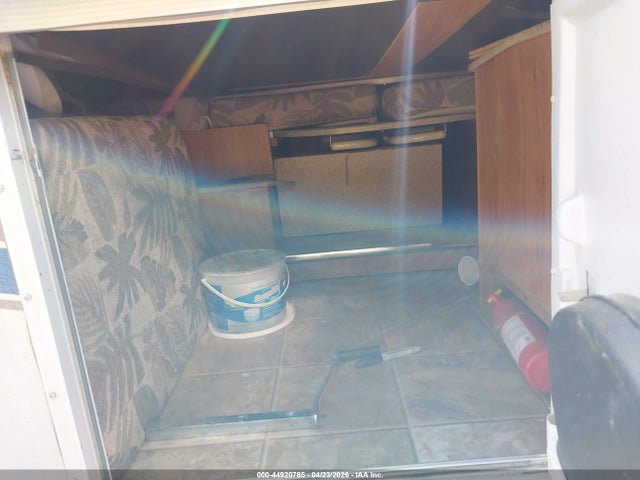 2009 Jayco Jayco მანქანა იყიდება აუქციონზე, vin: 1UJAJ01H691BE0209, აუქციონის ნომერი: 44920785