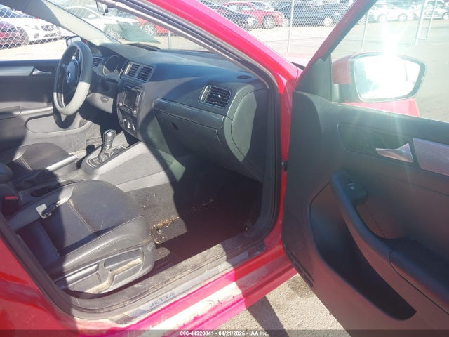 Auction sale of the 2015 Volkswagen Jetta 1.8t Se, vin: 3VWD17AJ8FM242262, lot number: 44920841