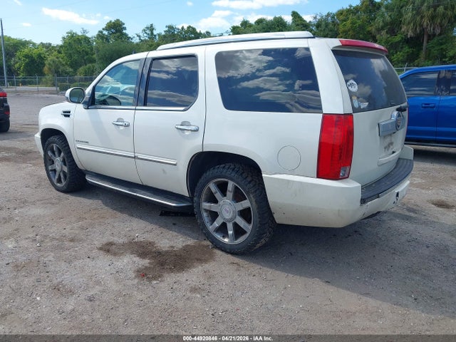 44920846 :رقم المزاد ، 1GYS4BEF2ER160478 vin ، 2014 Cadillac Escalade Luxury مزاد بيع