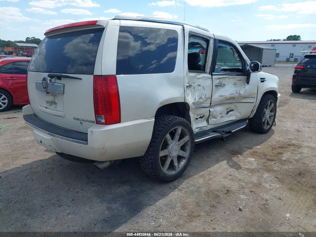 44920846 :رقم المزاد ، 1GYS4BEF2ER160478 vin ، 2014 Cadillac Escalade Luxury مزاد بيع