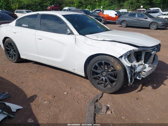 Продаж на аукціоні авто 2016 Dodge Charger Sxt, vin: 2C3CDXHG1GH246156, номер лоту: 44920855