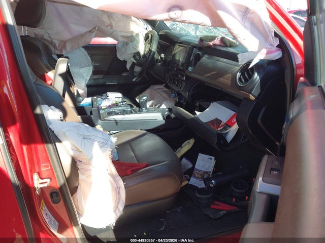 Aukcja sprzedaży 2016 Toyota Tacoma Limited, vin: 5TFGZ5AN8GX011681, numer aukcji: 44920857