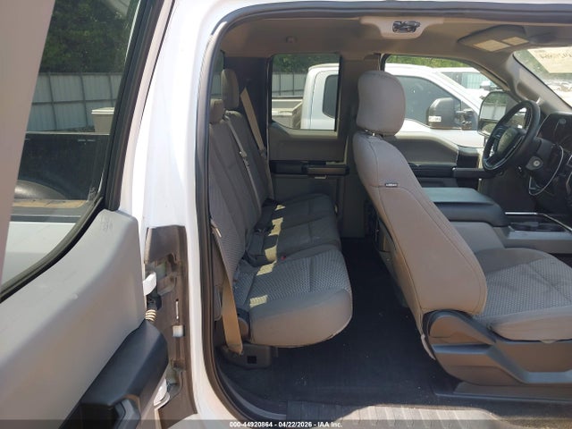 44920864 :رقم المزاد ، 1FT8X3CT8HED63702 vin ، 2017 Ford F-350 Xlt مزاد بيع