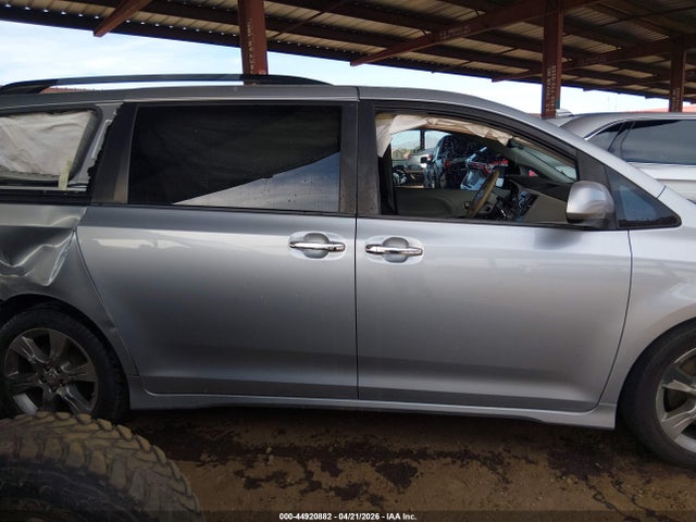 Toyota Sienna Se 8 Passenger 2014 5TDXK3DC7ES492044 Image 14