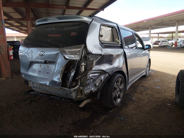 Toyota Sienna Se 8 Passenger 2014 5TDXK3DC7ES492044 Image 4