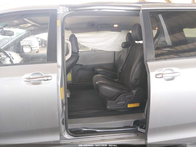 Toyota Sienna Se 8 Passenger 2014 5TDXK3DC7ES492044 Image 8