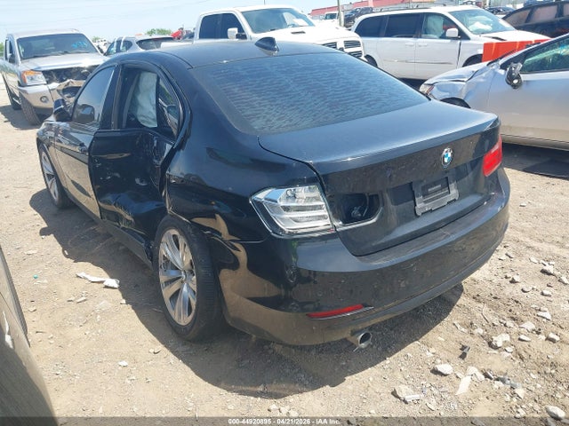 Продажа на аукционе авто 2015 Bmw 320i, vin: WBA3B1G50FNT64071, номер лота: 44920895