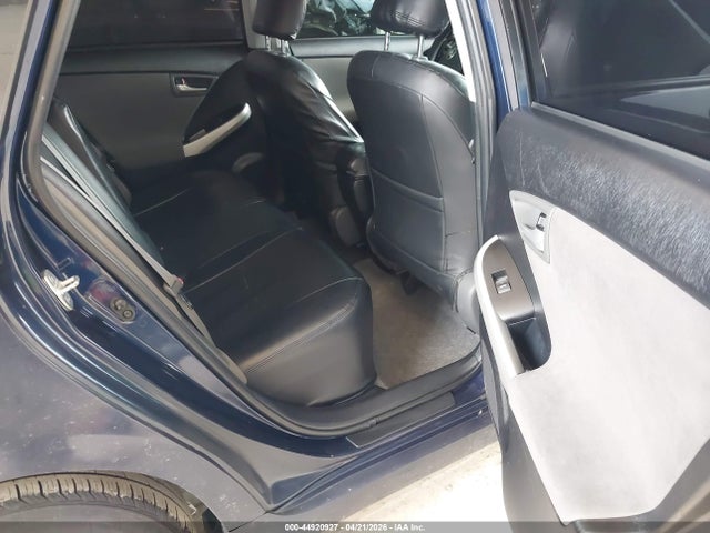Toyota Prius Three 2014 JTDKN3DU5E0389198 Image 8