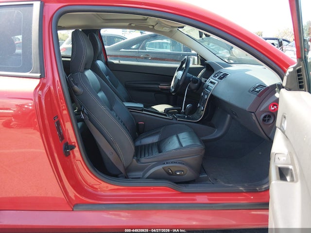 44920928 :رقم المزاد ، YV1672MK3B2233692 vin ، 2011 Volvo C30 T5 مزاد بيع