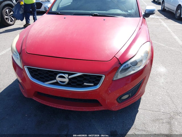 44920928 :رقم المزاد ، YV1672MK3B2233692 vin ، 2011 Volvo C30 T5 مزاد بيع