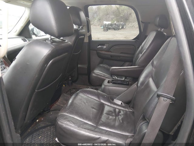 2010 Cadillac Escalade Premium მანქანა იყიდება აუქციონზე, vin: 1GYUKCEF5AR157881, აუქციონის ნომერი: 44920932