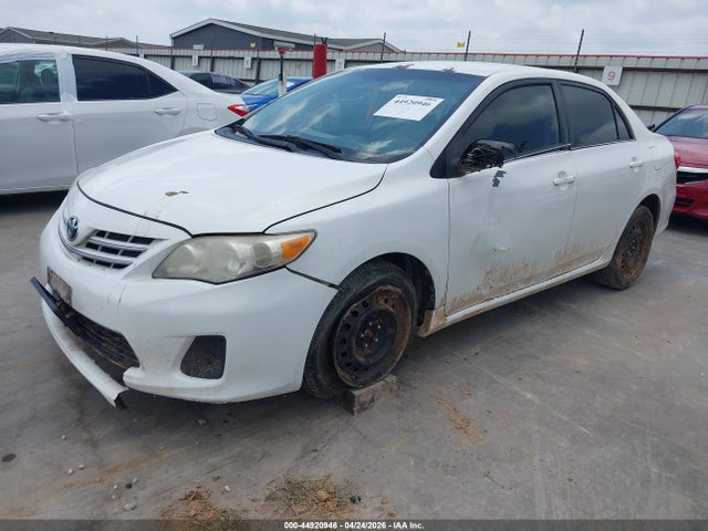 44920946 :رقم المزاد ، 5YFBU4EEXDP114477 vin ، 2013 Toyota Corolla Le مزاد بيع