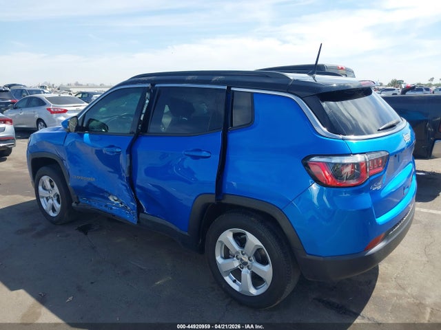 44920959 :رقم المزاد ، 3C4NJCBB4JT462150 vin ، 2018 Jeep Compass Latitude Fwd مزاد بيع