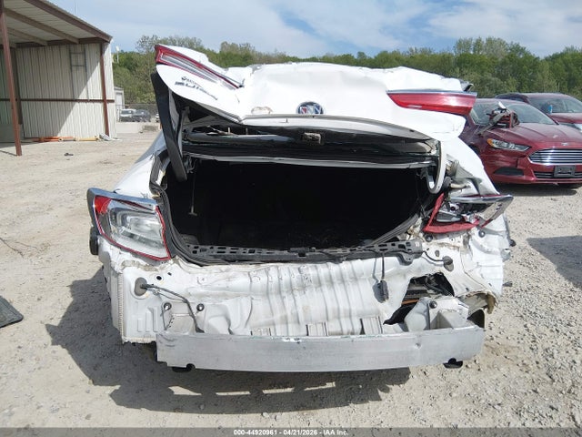 2017 Buick Lacrosse Premium მანქანა იყიდება აუქციონზე, vin: 1G4ZR5SS9HU121389, აუქციონის ნომერი: 44920961