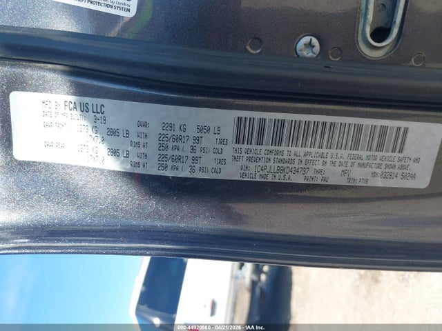 Продаж на аукціоні авто 2019 Jeep Cherokee Latitude Plus Fwd, vin: 1C4PJLLB8KD434737, номер лоту: 44920980
