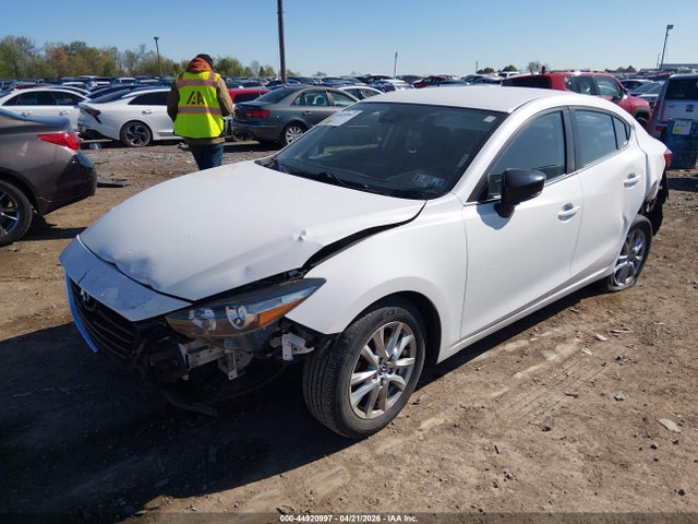2018 Mazda Mazda3 Sport მანქანა იყიდება აუქციონზე, vin: 3MZBN1U72JM231176, აუქციონის ნომერი: 44920997