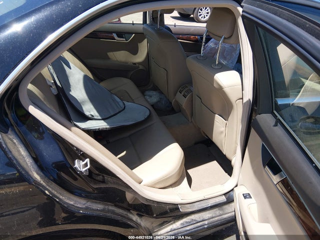 Продаж на аукціоні авто 2012 Mercedes-benz C 300 Sport 4matic, vin: WDDGF8BB6CR236720, номер лоту: 44921026