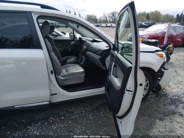 Subaru Forester 2.5i Touring 2015 JF2SJAWC9FH551102 Image 5