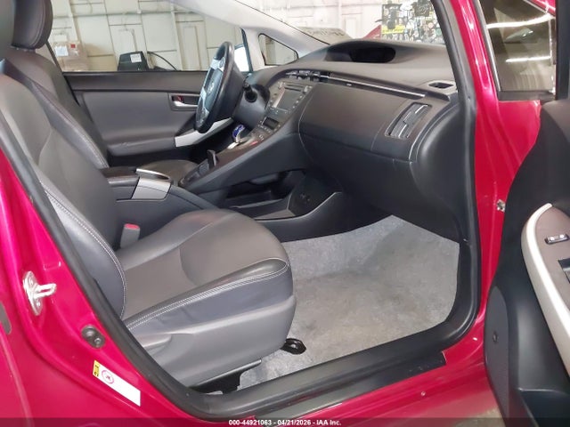 Toyota Prius Four 2014 JTDKN3DUXE0388421 Image 5