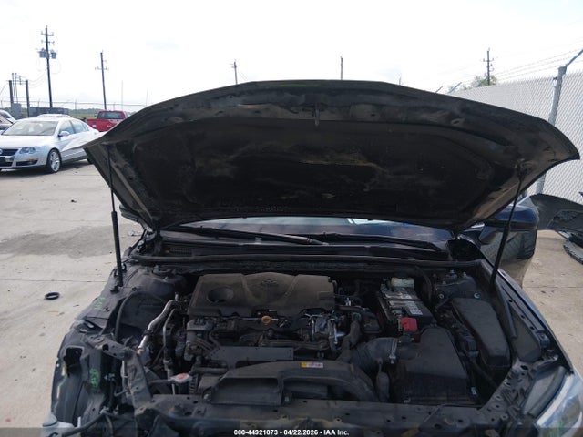 4T1B11HK4JU586791 Toyota CAMRY SE