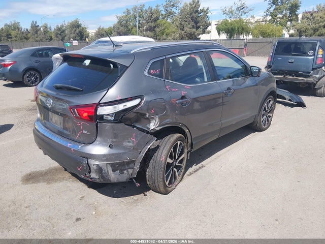 JN1BJ1CP0HW016991 Nissan Rogue Sport Sl