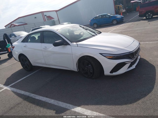 2026 Hyundai Elantra Sel Sport Premium მანქანა იყიდება აუქციონზე, vin: KMHLS4DG3TU135200, აუქციონის ნომერი: 44921084