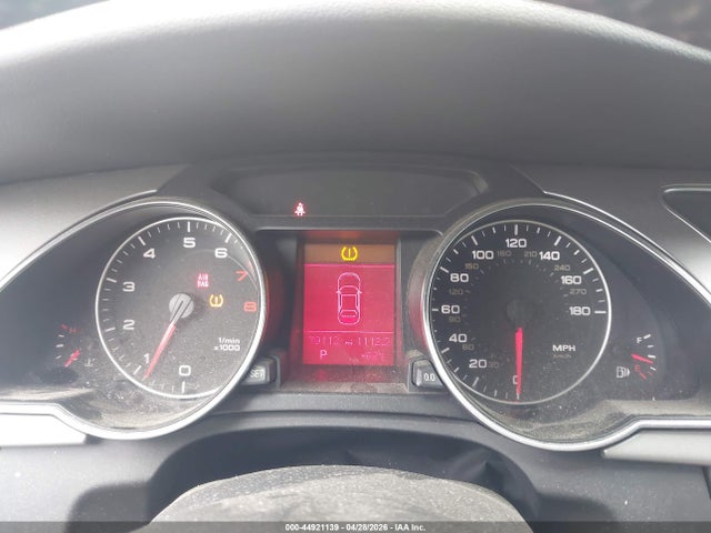 Продаж на аукціоні авто 2011 Audi A5 2.0t Premium, vin: WAUAFAFH3BN006321, номер лоту: 44921139