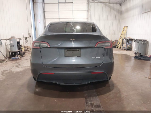 2023 Tesla Model Y Awd/long Range Dual Motor All-wheel Drive მანქანა იყიდება აუქციონზე, vin: 7SAYGDEEXPA155869, აუქციონის ნომერი: 44921144