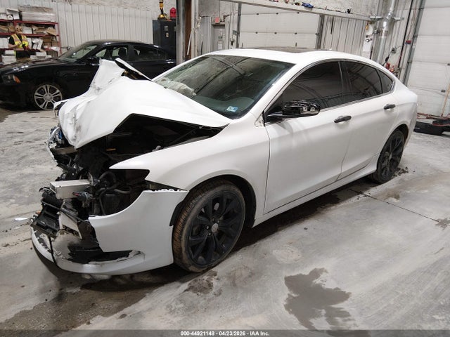 Продажа на аукционе авто 2015 Chrysler 200 C, vin: 1C3CCCEGXFN673860, номер лота: 44921148